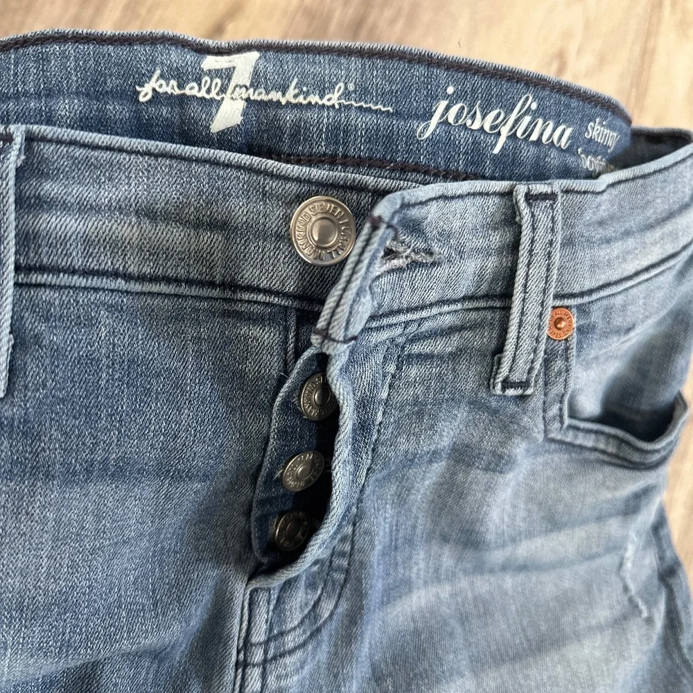 7 for all mankind button fly light wash denim jeans - Picture 2 of 5